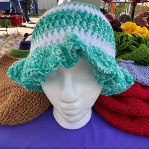 Green and White Crochet  Ruffle Bucket Hat